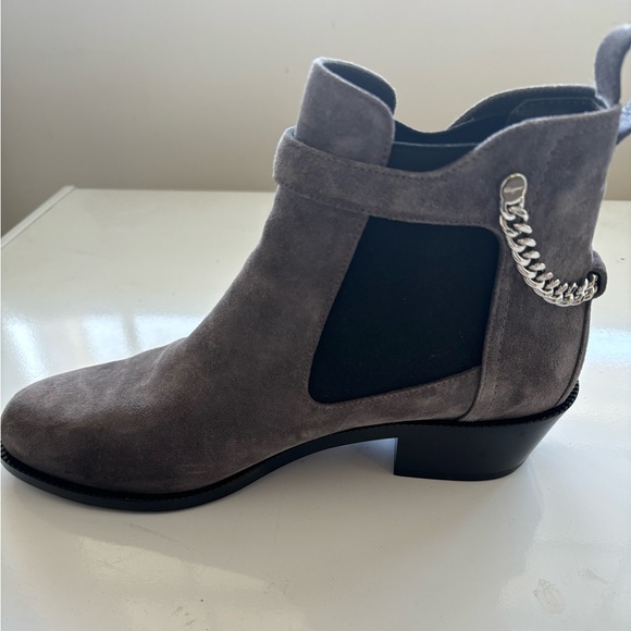 Ferragamo Chelsea boot - Picture 8 of 10